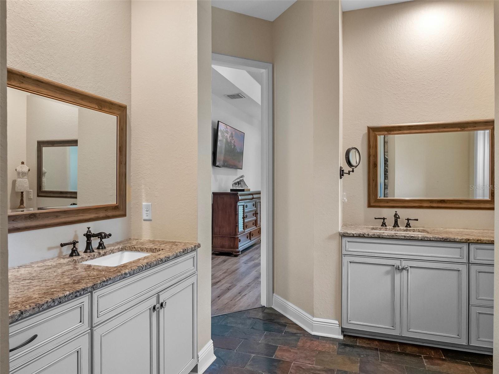 20199 Sweetwood Ln Property Photo 28
