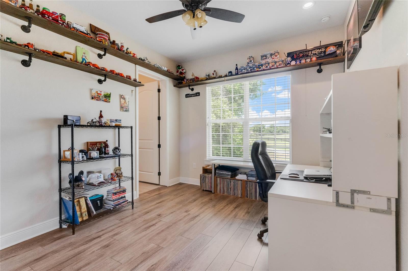 20199 Sweetwood Ln Property Photo 32