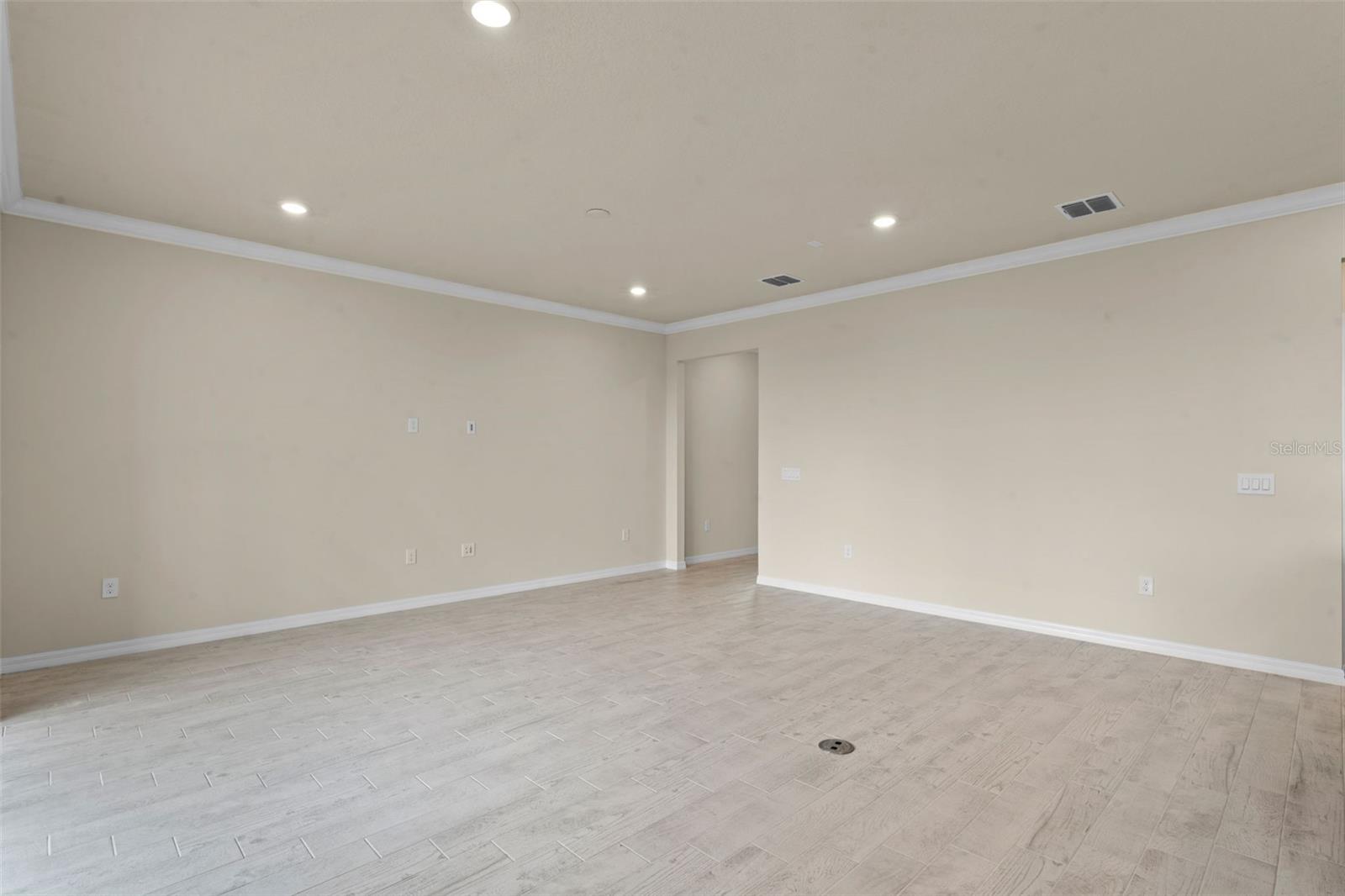 10245 Park Estates Ave Property Photo 5