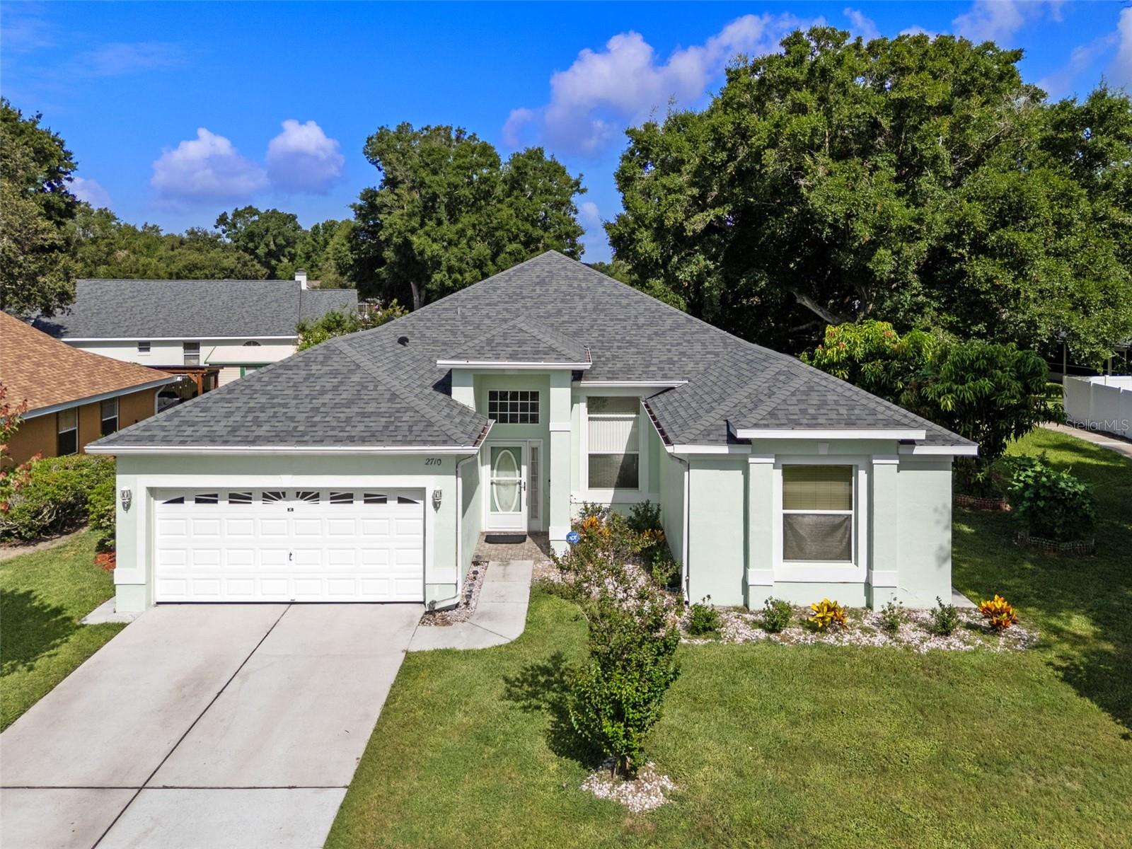 2710 AUTUMN LN