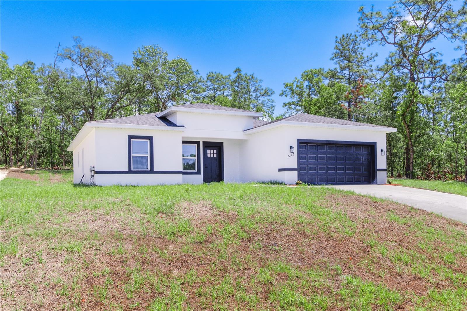 7229 N Gibralter Dr Property Photo 1