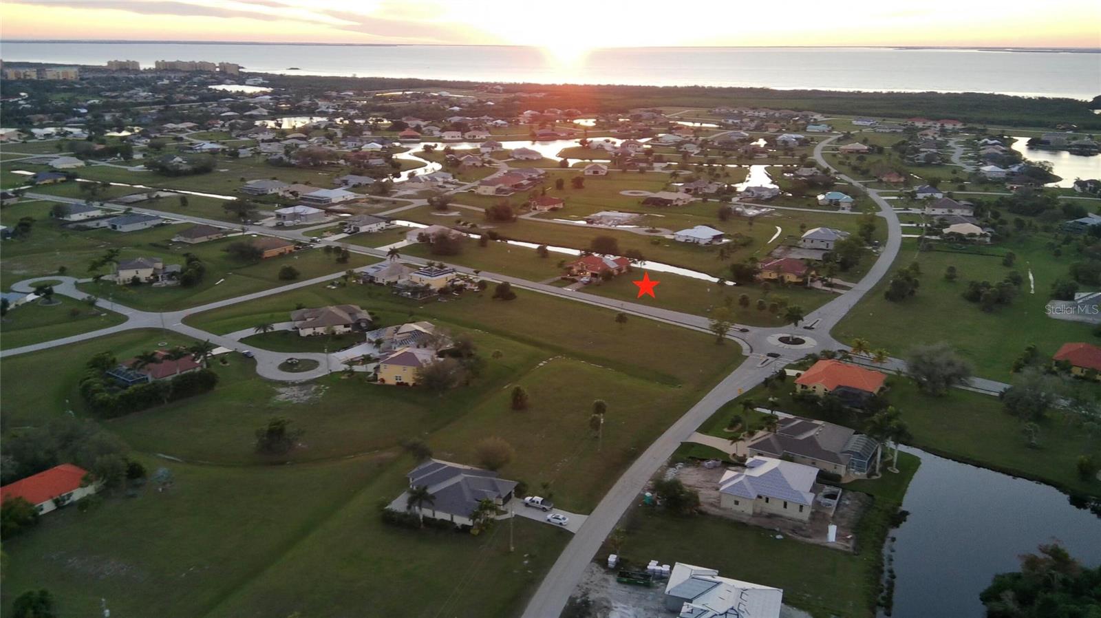17245 Cape Horn Blvd Property Photo 5