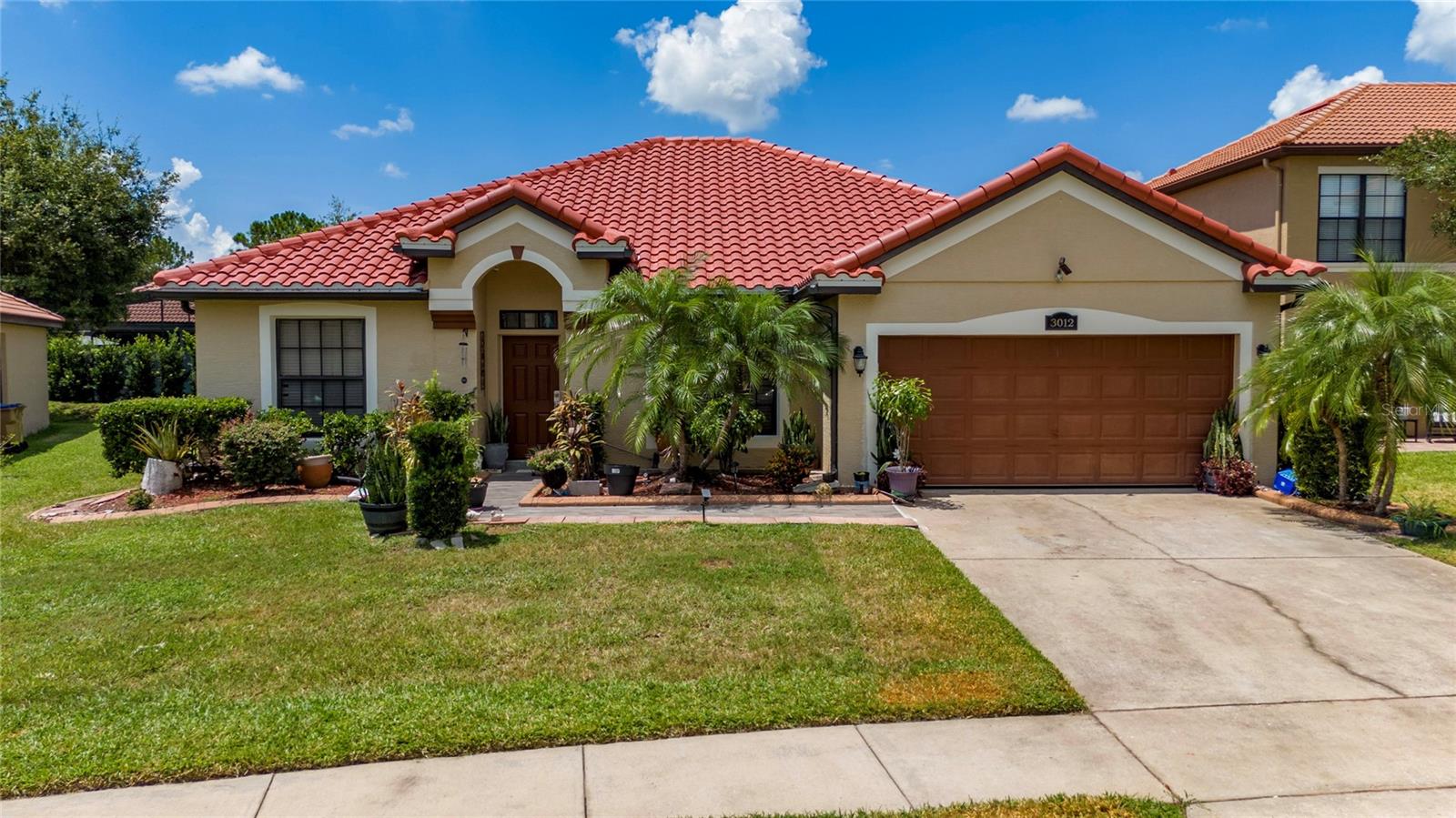 3012 VILLA PRECIOSA DR