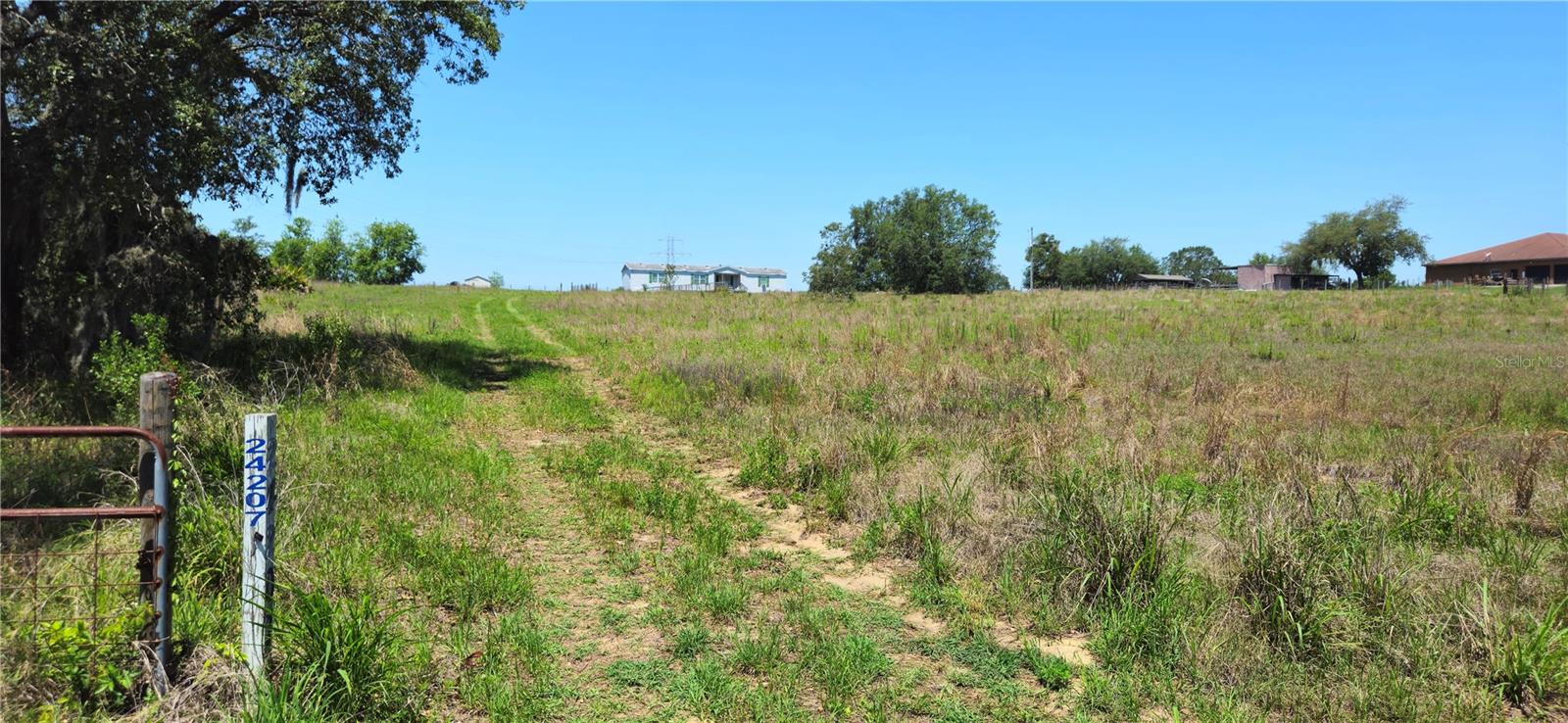 24207 Turkey Lake Rd Property Photo 1