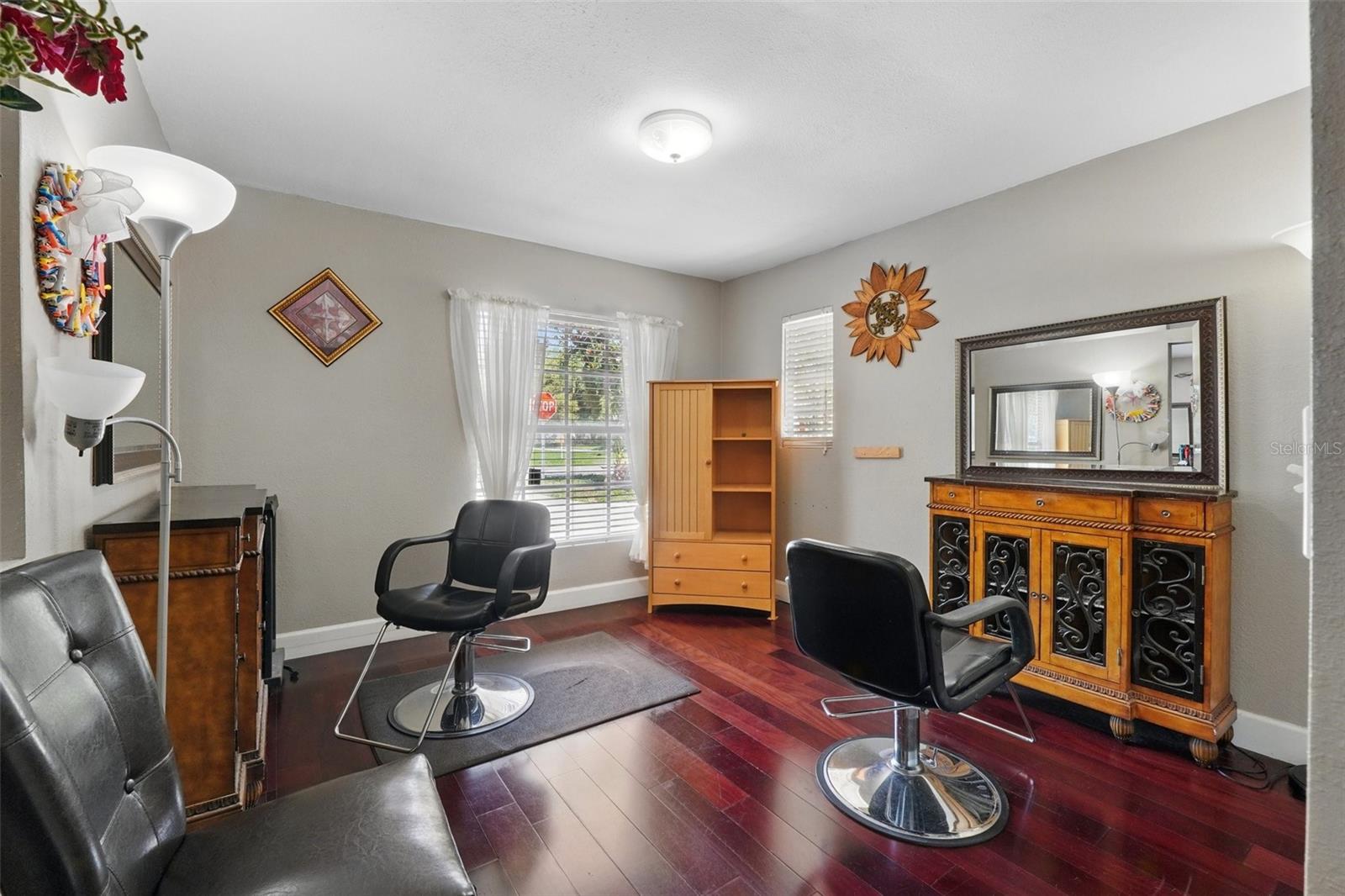 205 S Highland Ave Property Photo 11