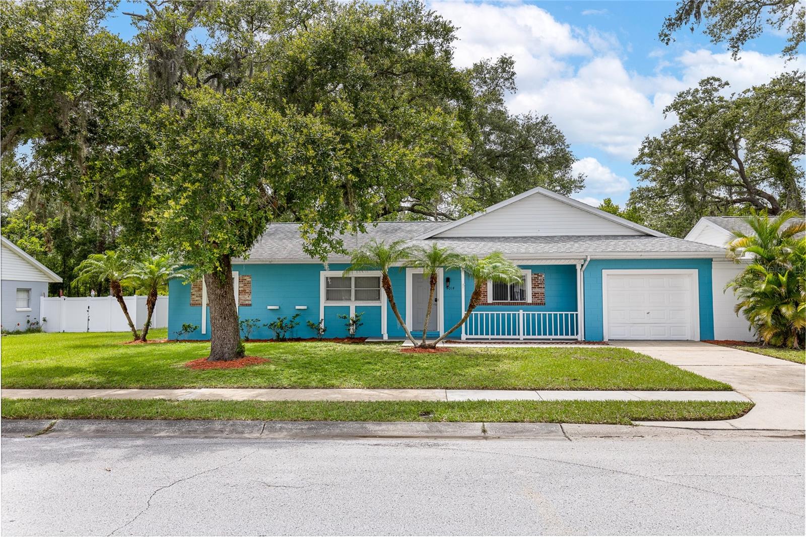 9014 Great Sound Dr Property Photo 1