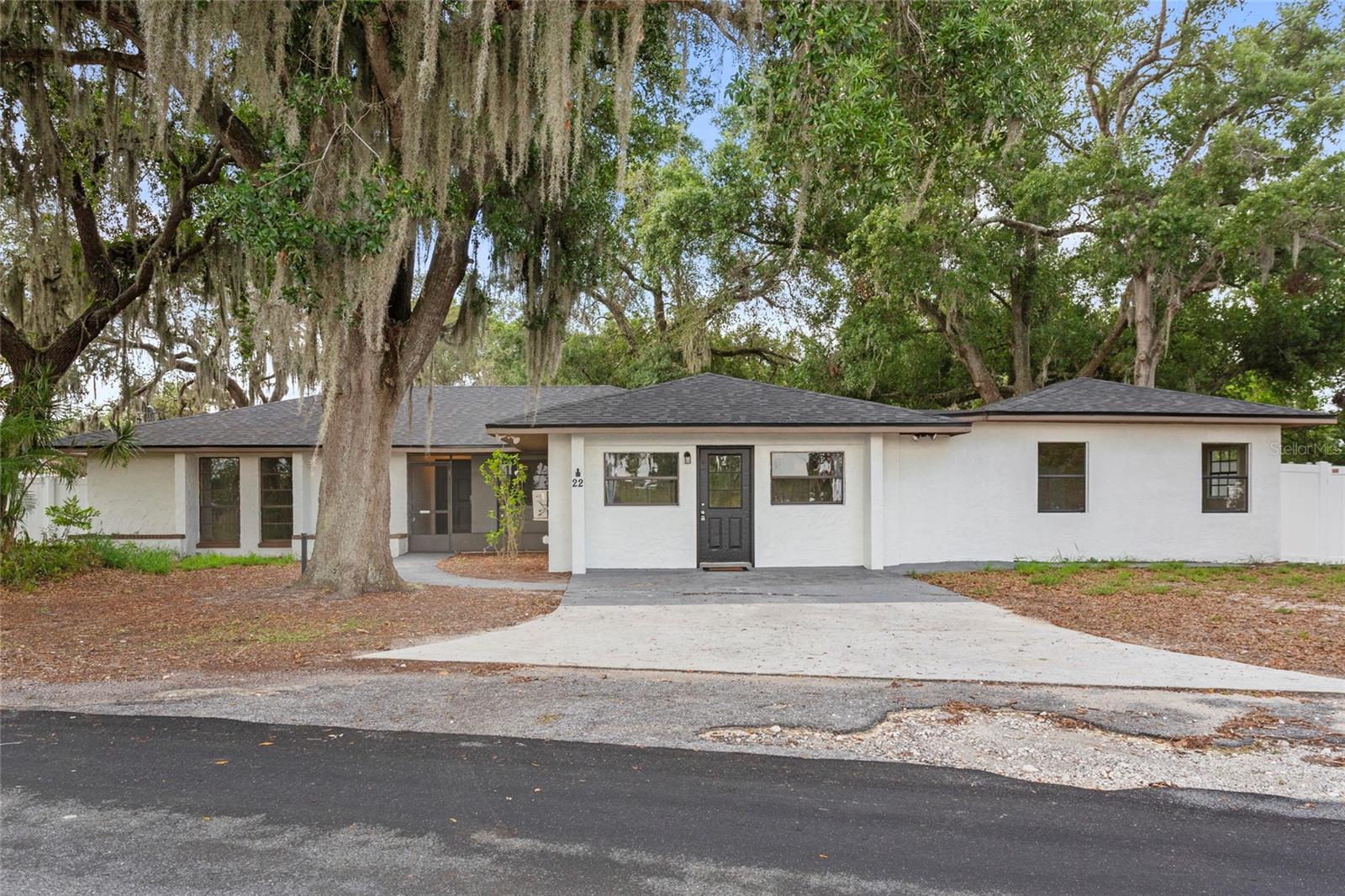 22 Hillcrest Dr Property Photo 1