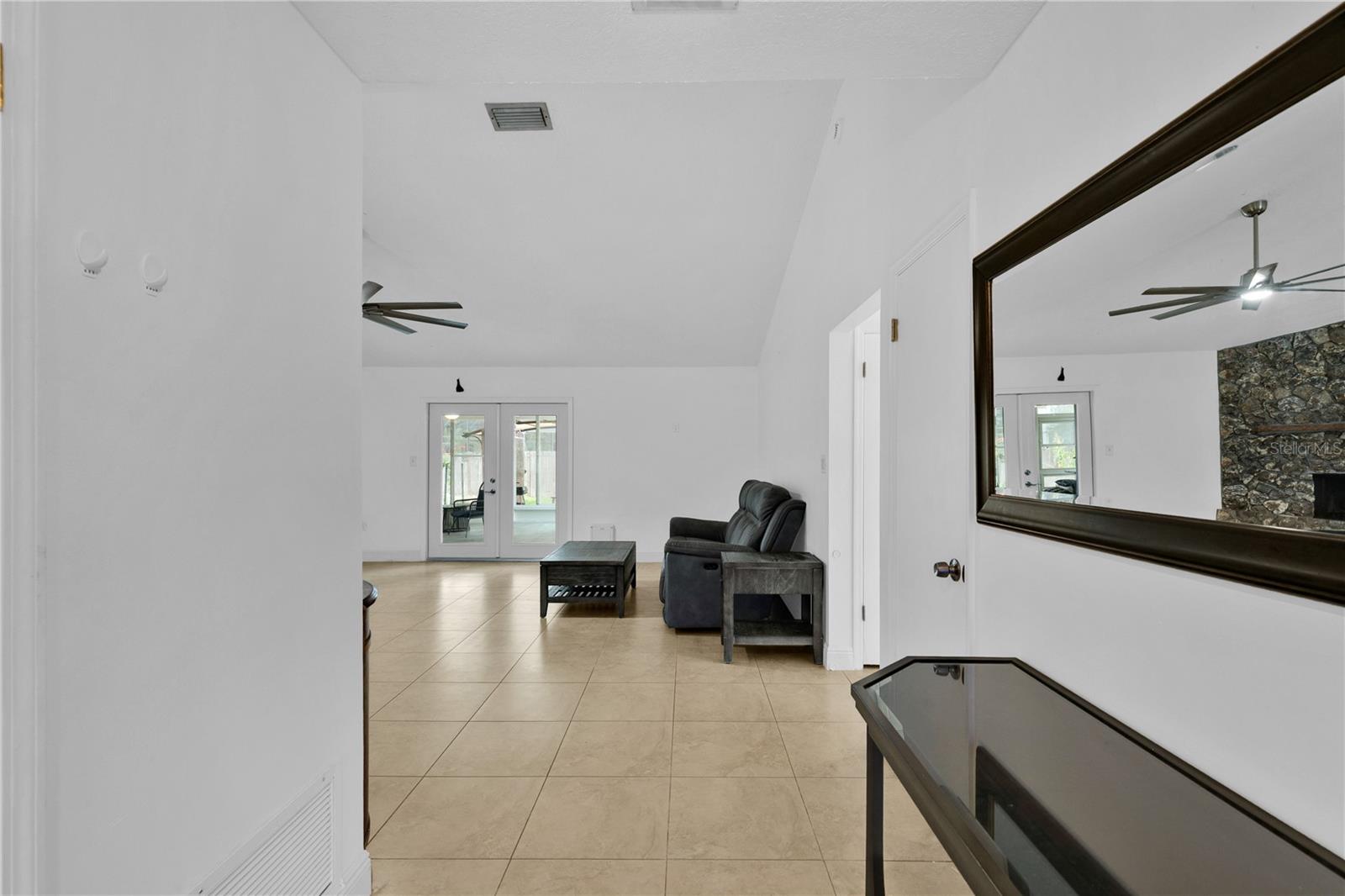 969 Gran Paseo Dr Property Photo 8