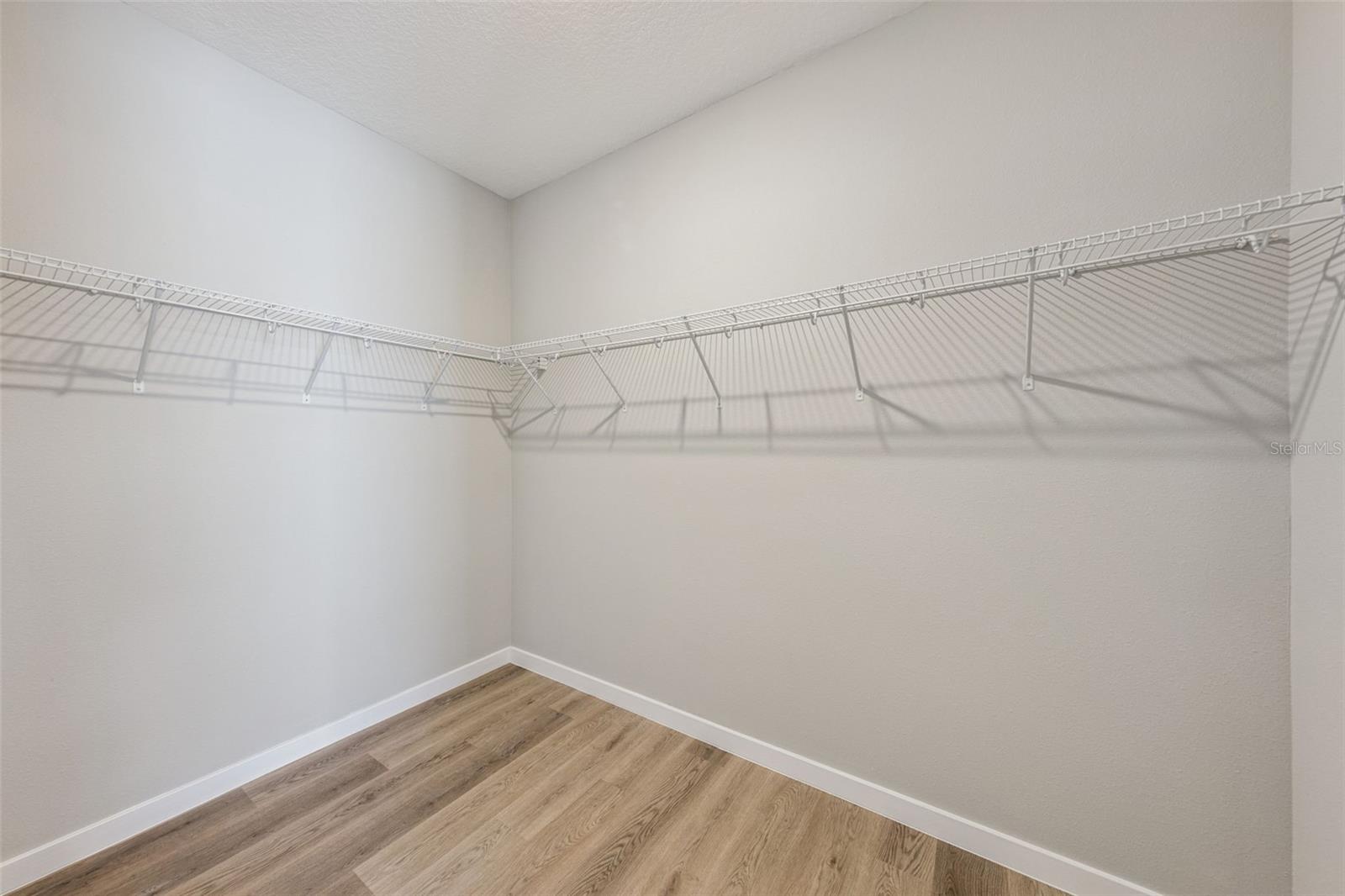 544 N Bumby Ave #5 Property Photo 13