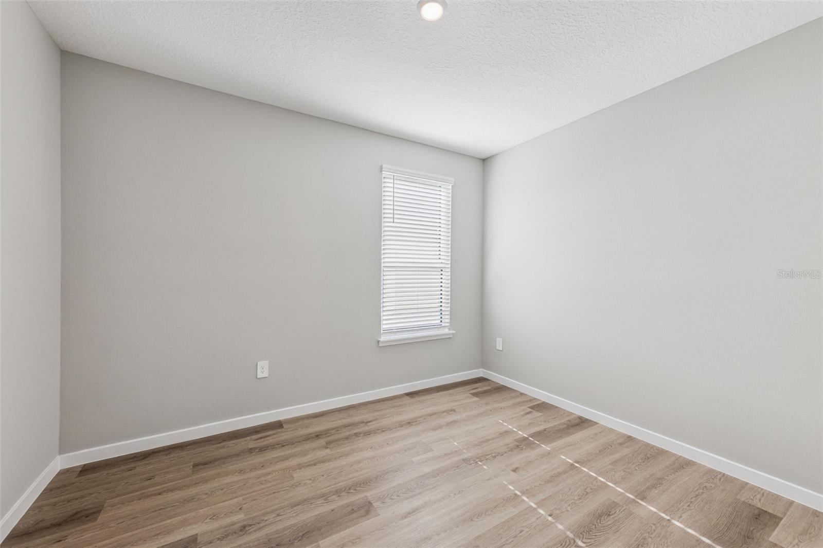 544 N Bumby Ave #5 Property Photo 14