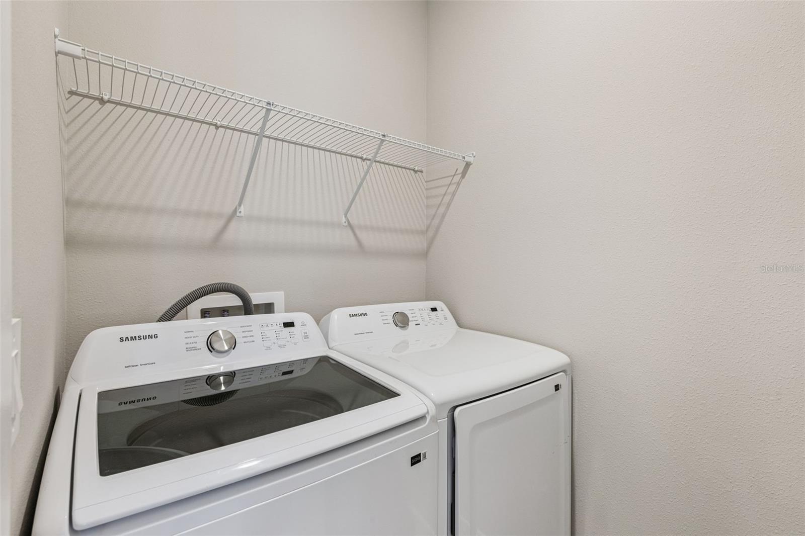 544 N Bumby Ave #5 Property Photo 17