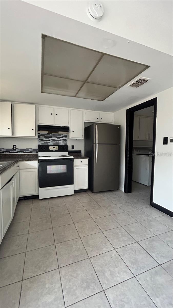 2235 Silver Pines Pl #401 Property Photo 5