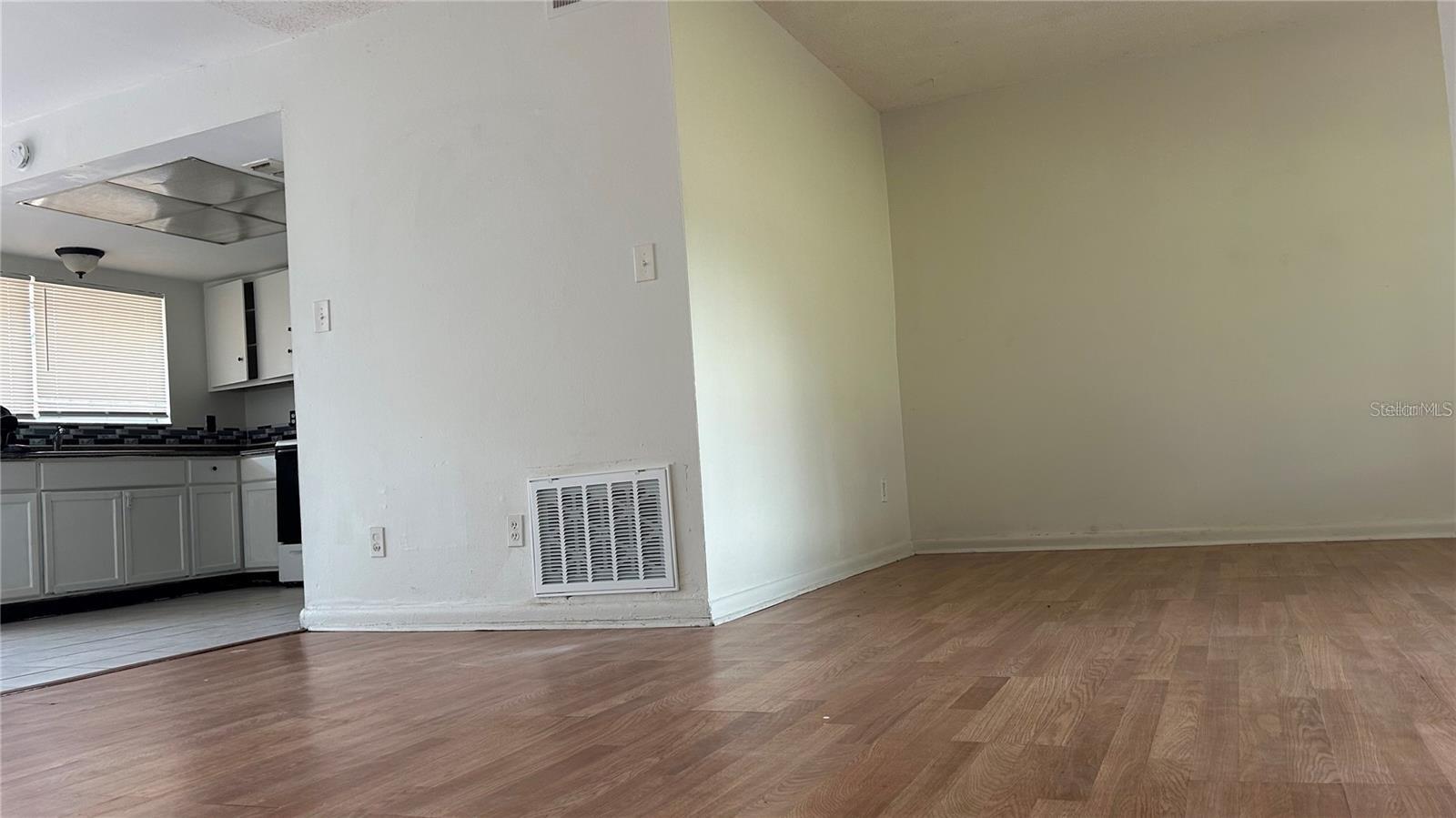 2235 Silver Pines Pl #401 Property Photo 9
