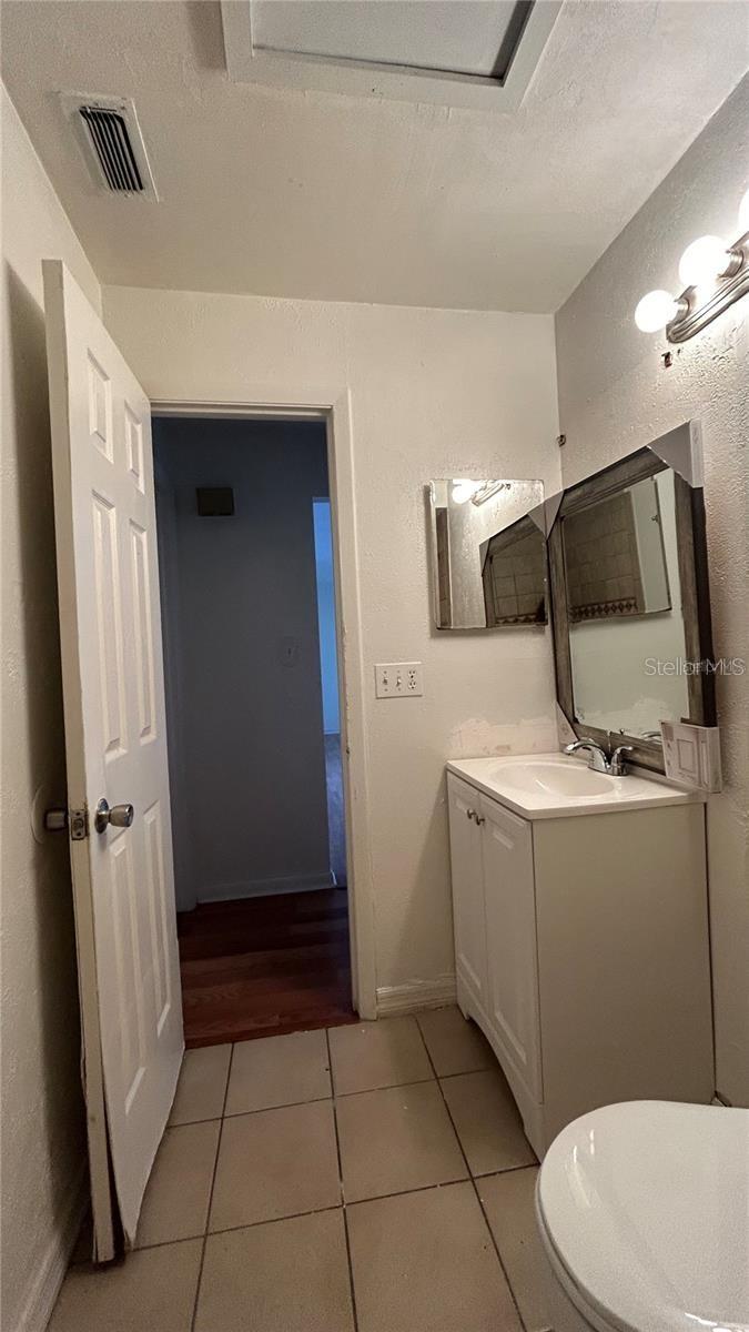 2235 Silver Pines Pl #401 Property Photo 11