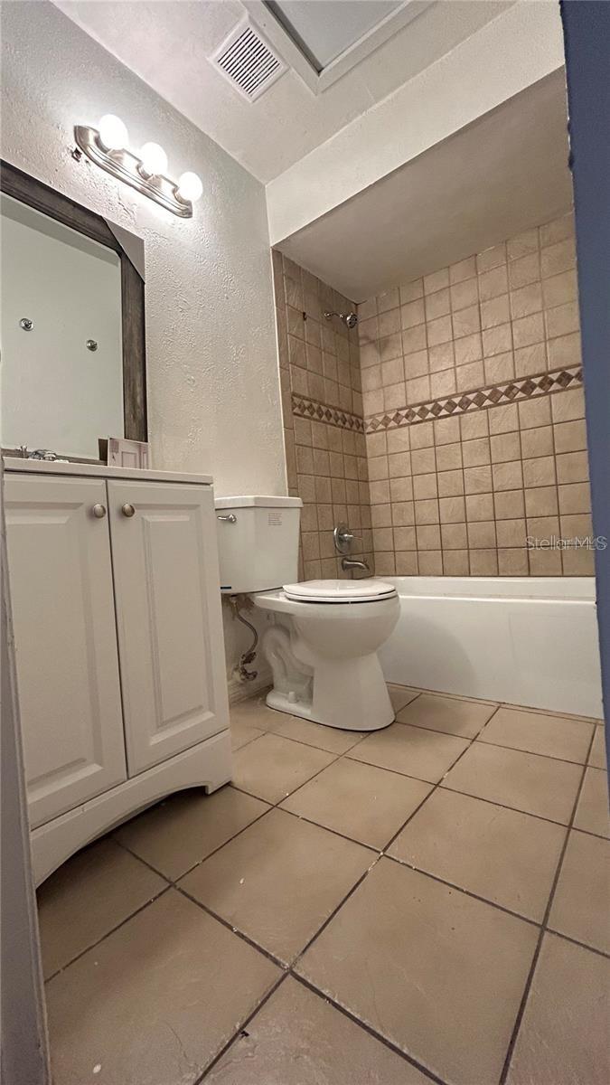 2235 Silver Pines Pl #401 Property Photo 12