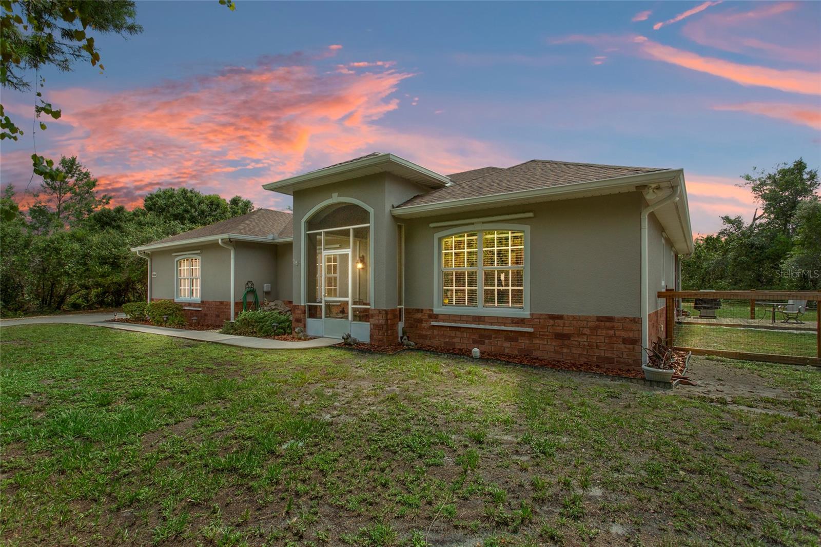41128 Apple St Property Photo 1