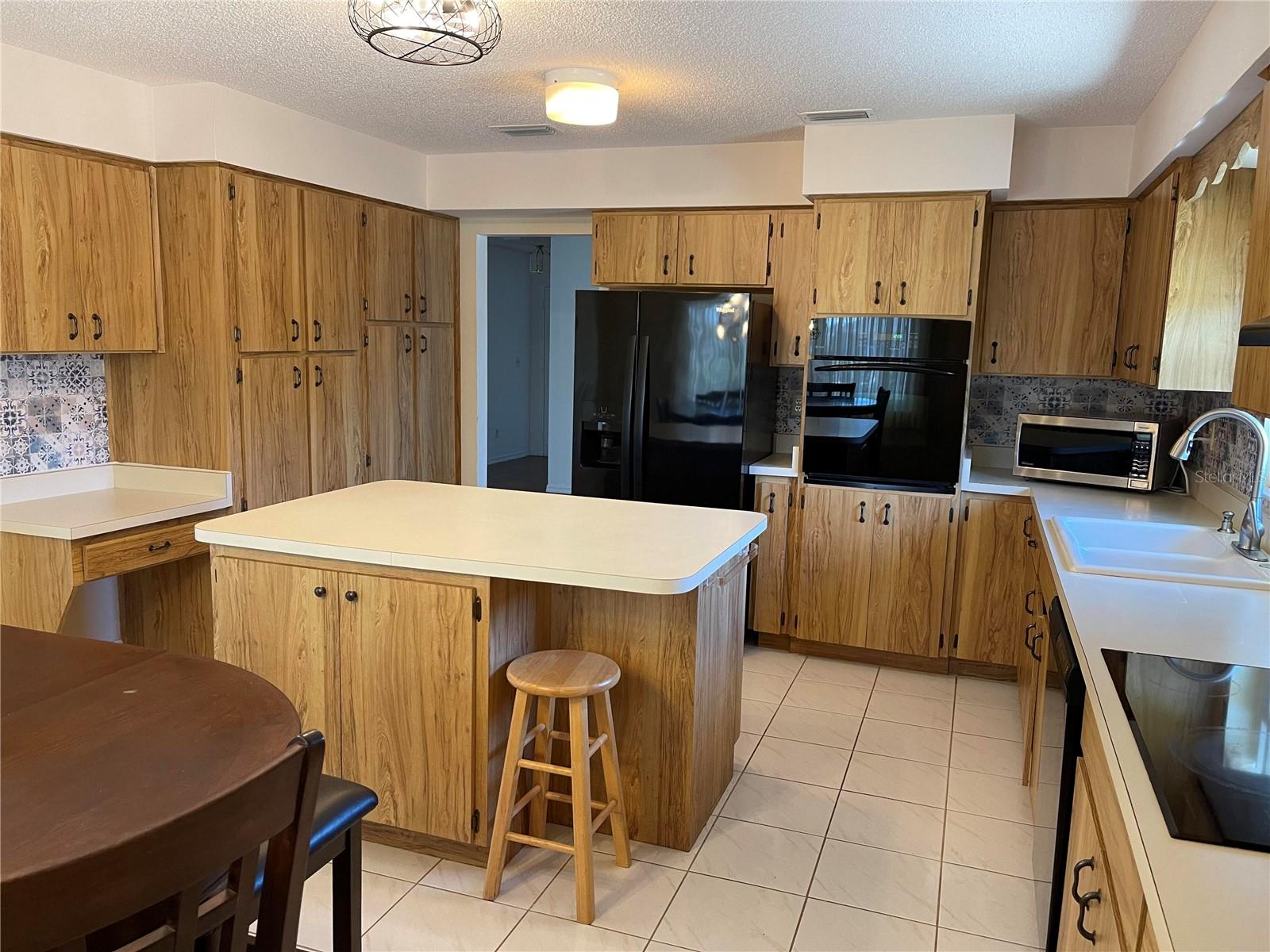 420 S Brockfield Dr Property Photo 17