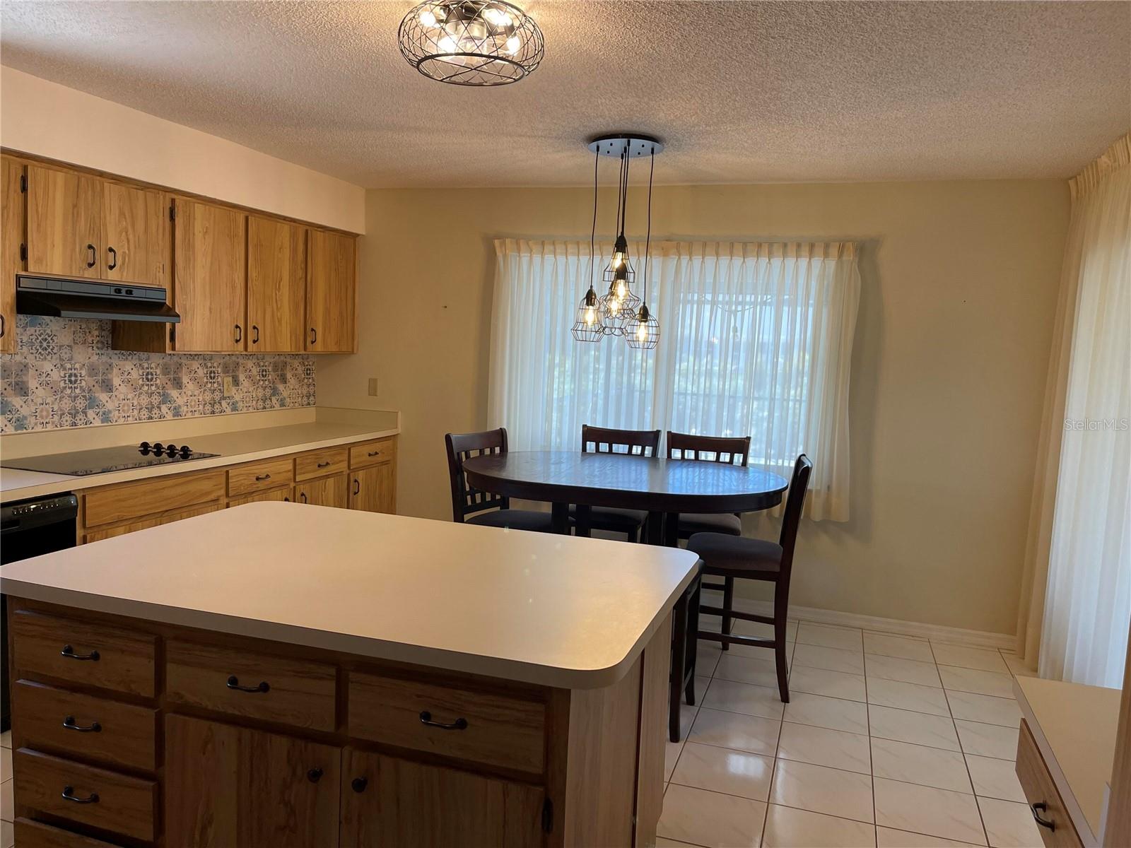 420 S Brockfield Dr Property Photo 18