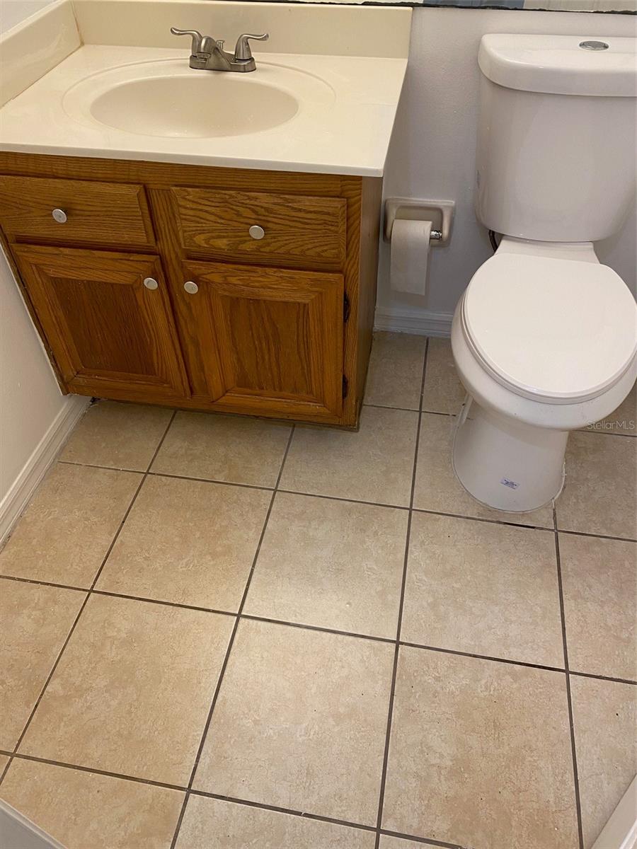 724 Barrington Cir Property Photo 12