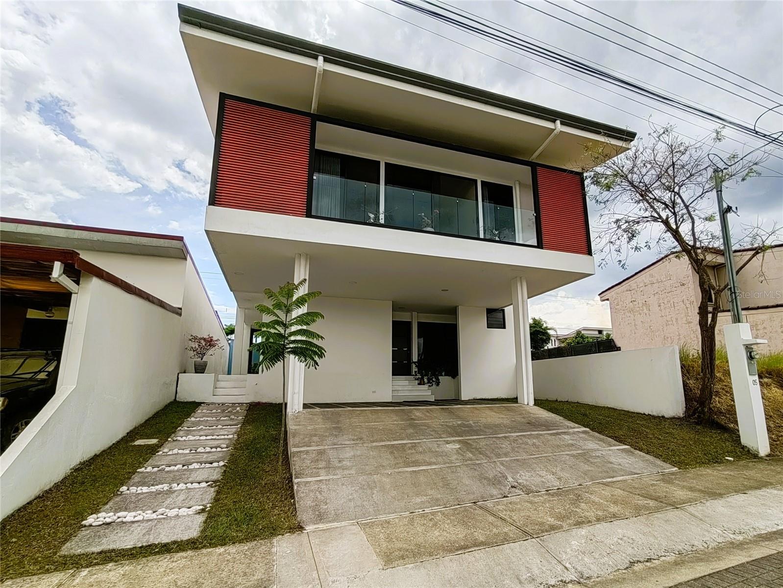 07 Puente De Piedra Property Photo 1