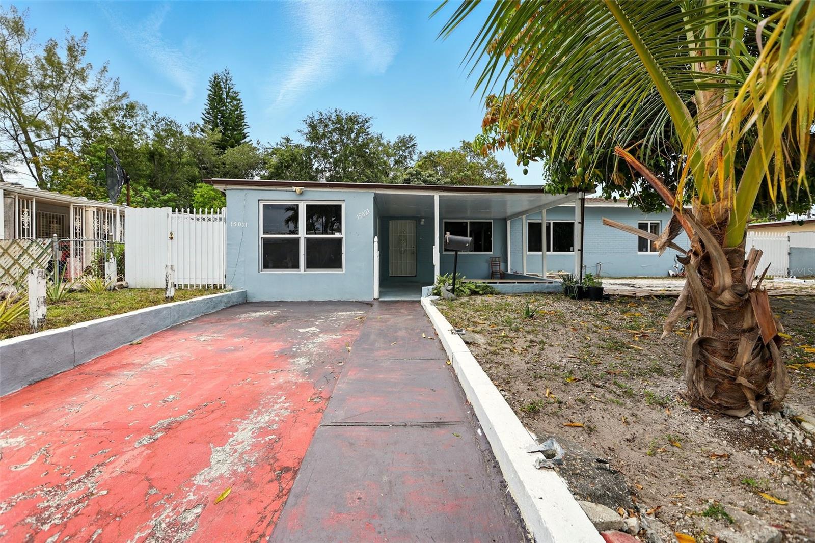 15021 Ne 11th Ave Property Photo 1