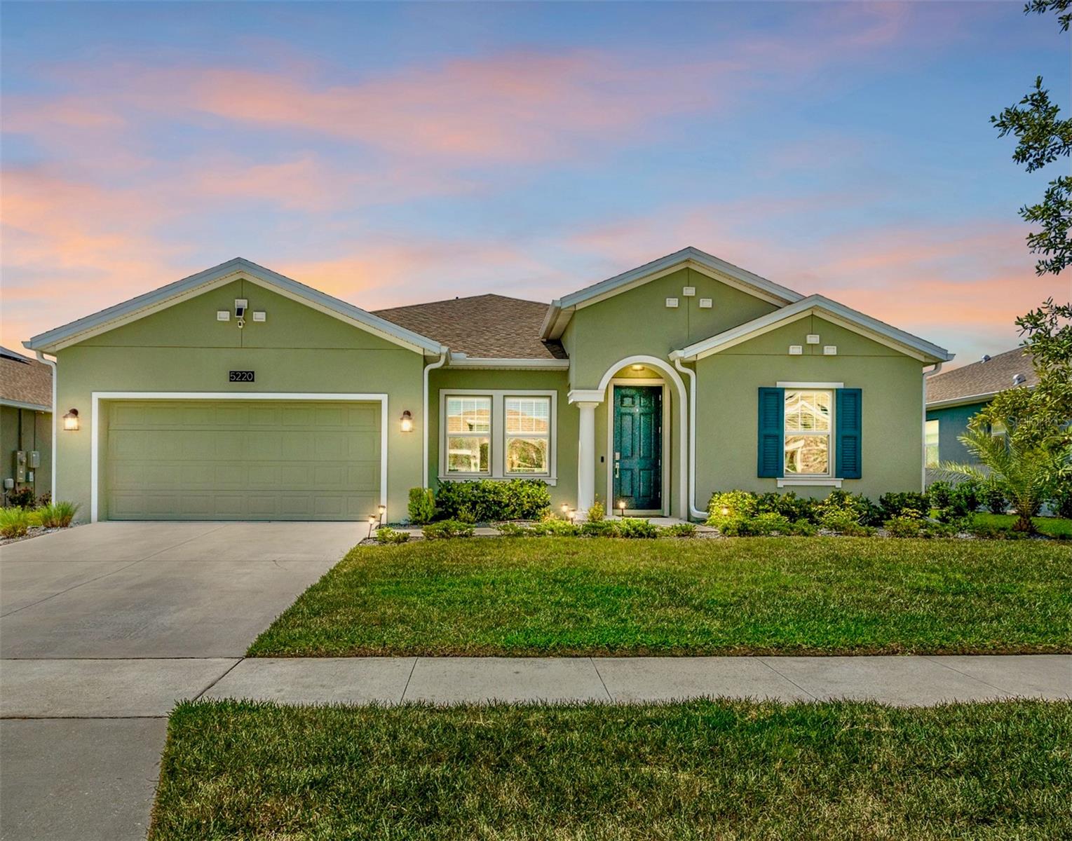5220 RED CORAL CIR Property Photo 1