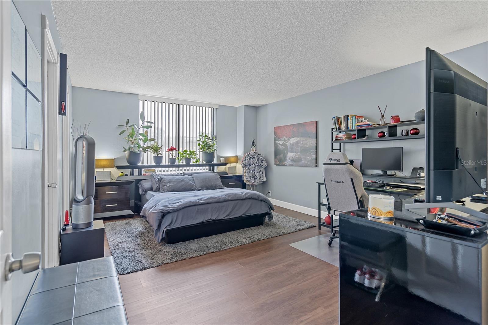 400 E Colonial Dr #207 Property Photo 15
