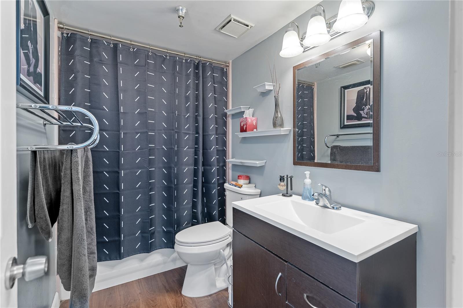 400 E Colonial Dr #207 Property Photo 16
