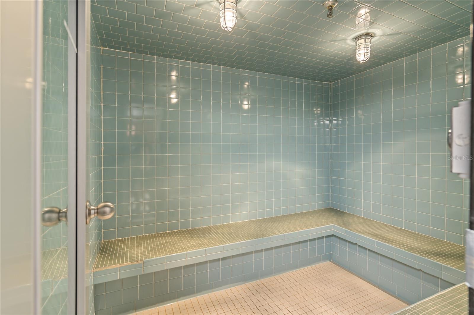 400 E Colonial Dr #207 Property Photo 31