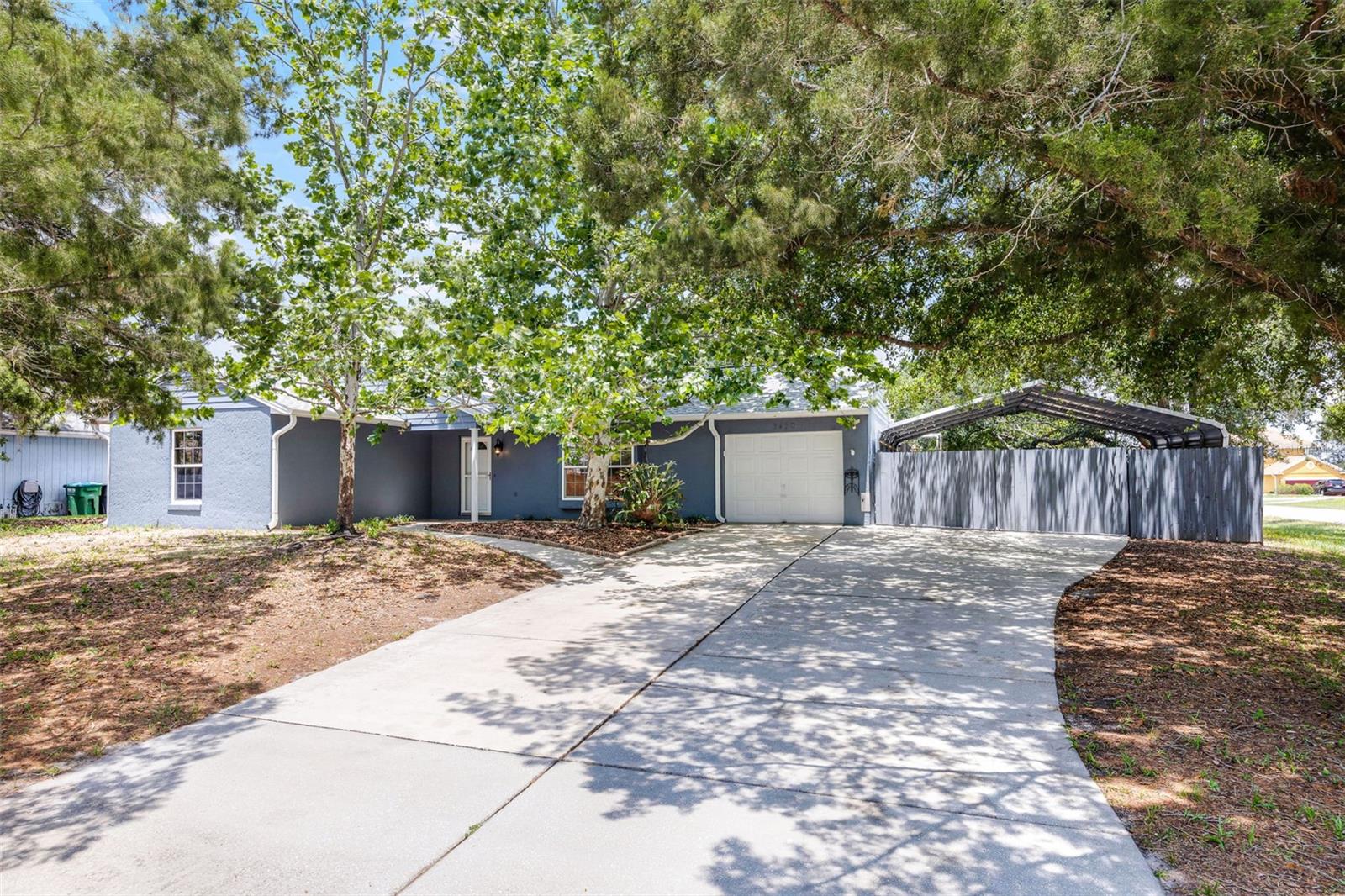 2420 Kerridale St Property Photo 1