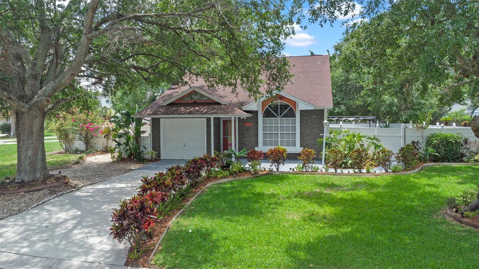 202 Ferryboat Ct Property Photo 1
