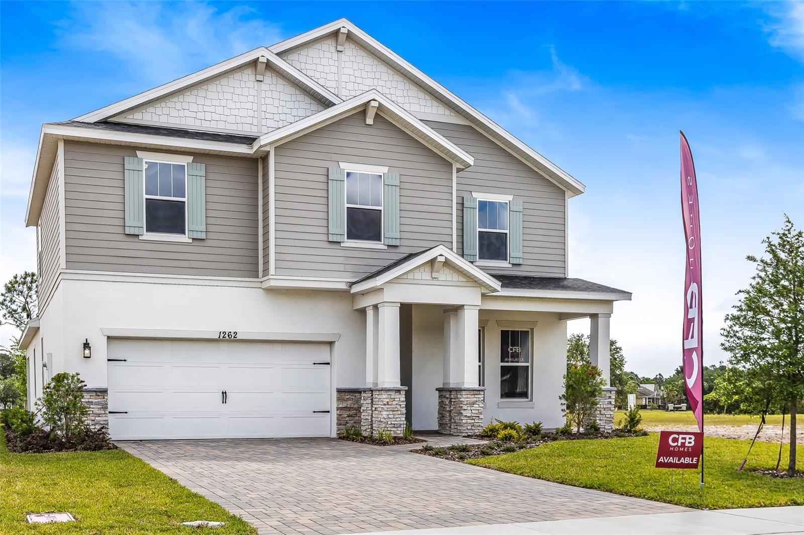 1262 Champions Dr Property Photo 3