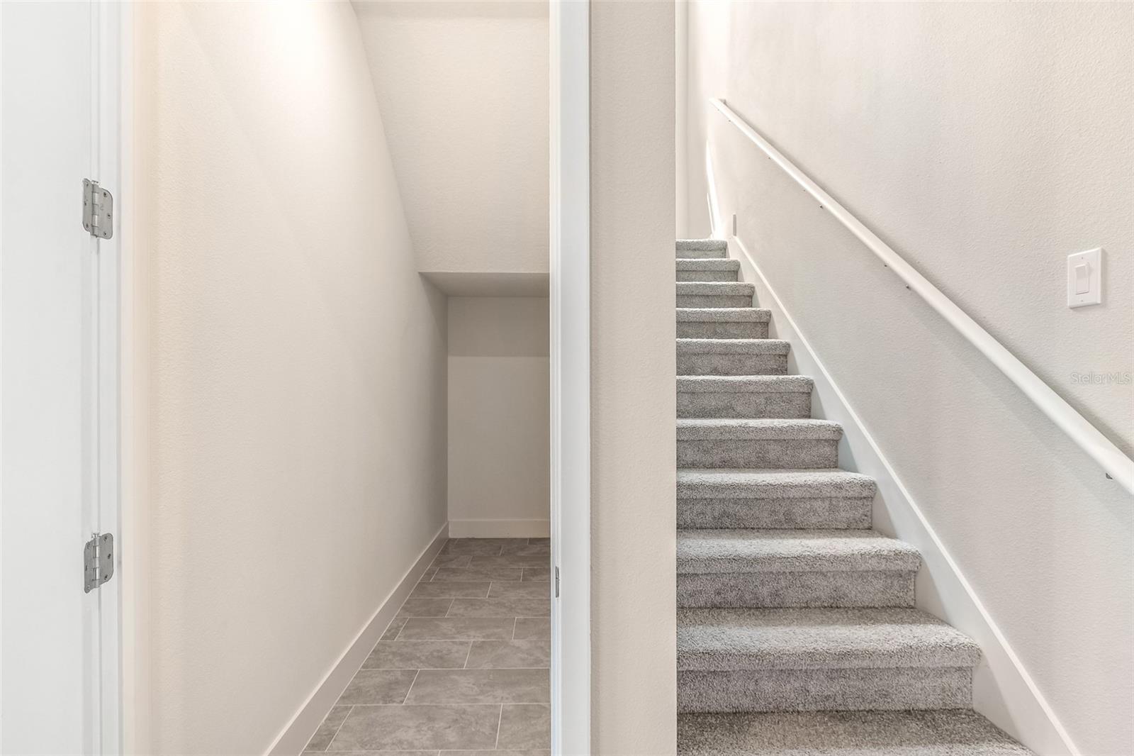 1262 Champions Dr Property Photo 10