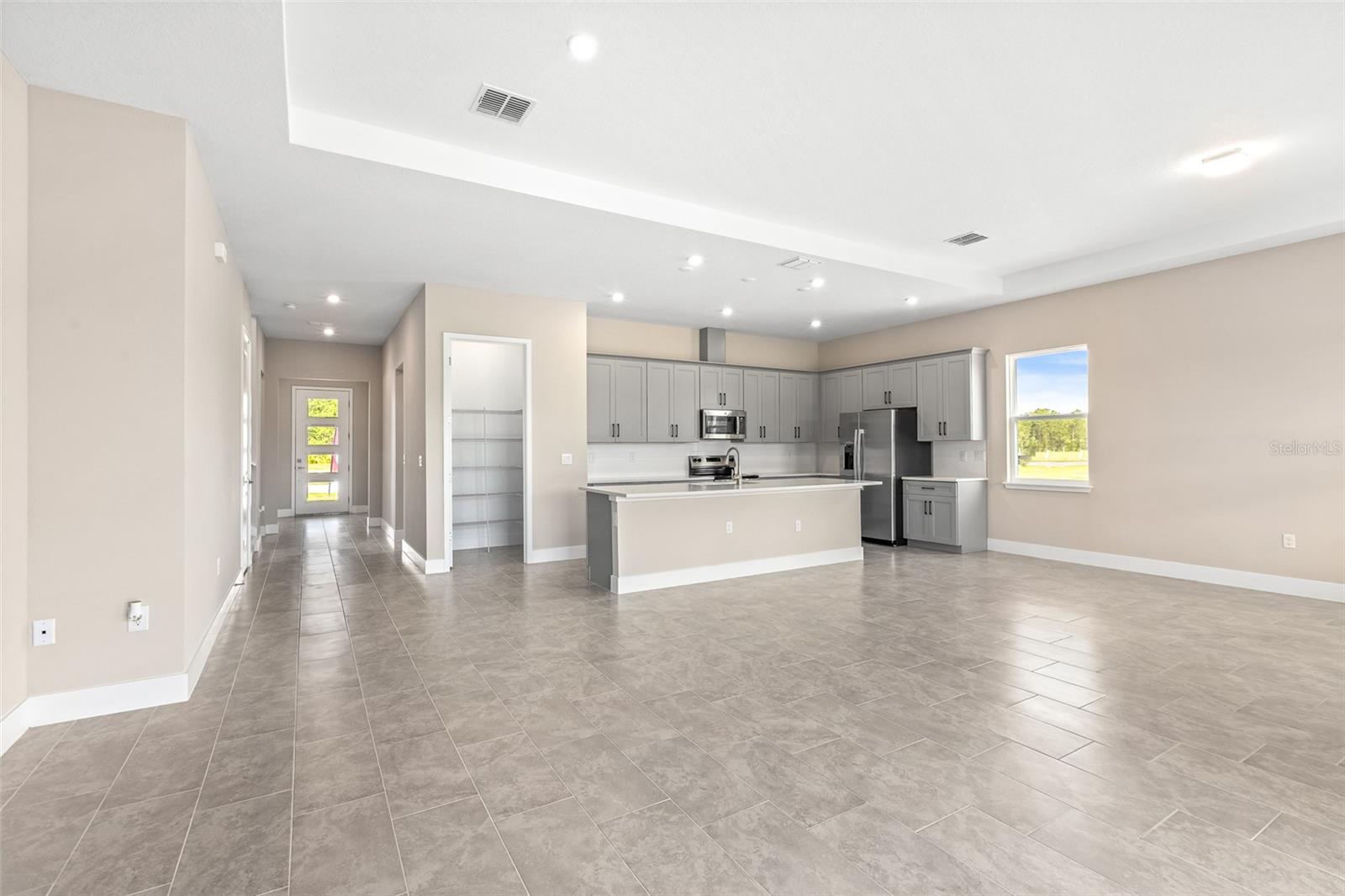 1262 Champions Dr Property Photo 13