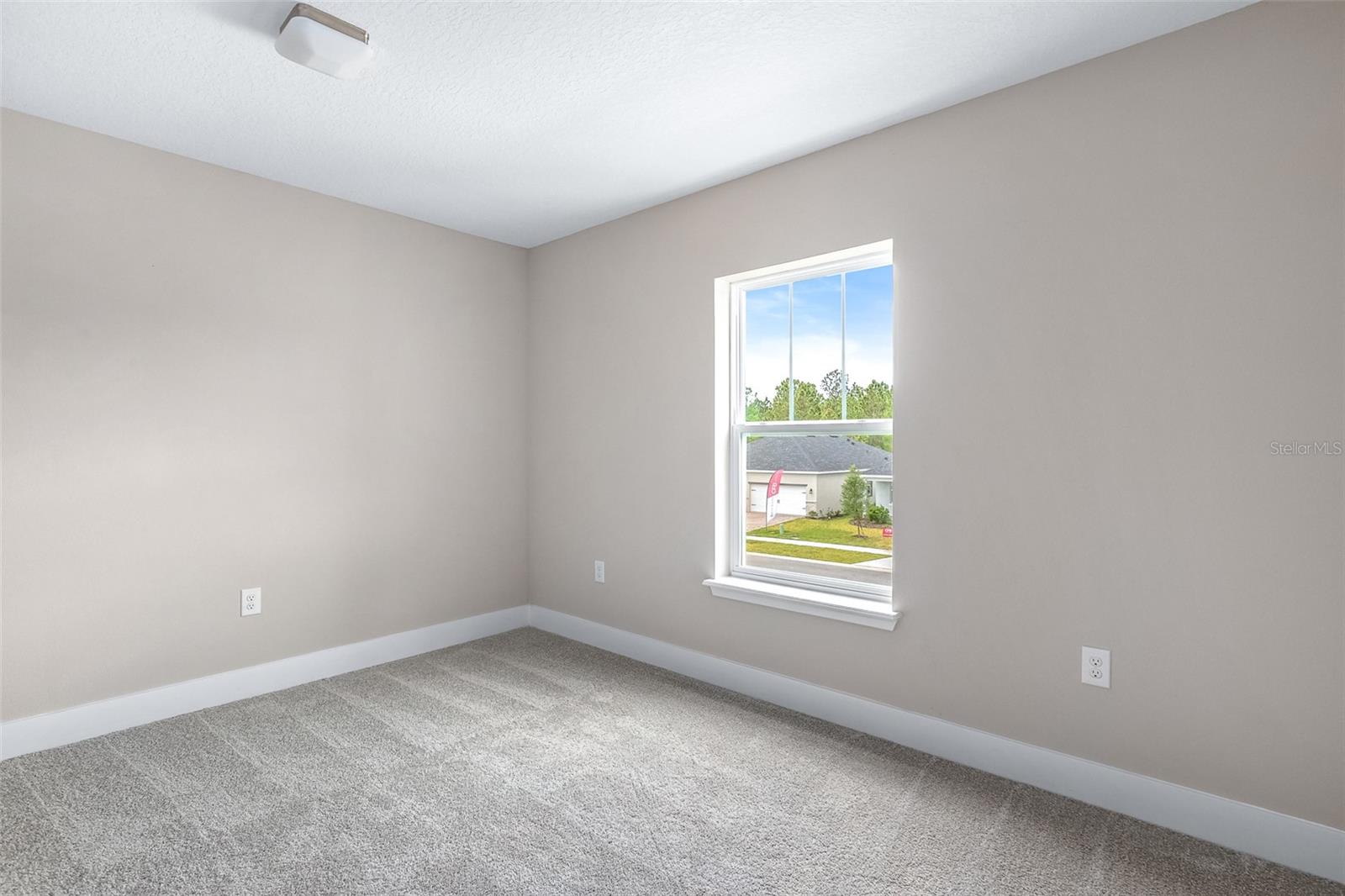 1262 Champions Dr Property Photo 27