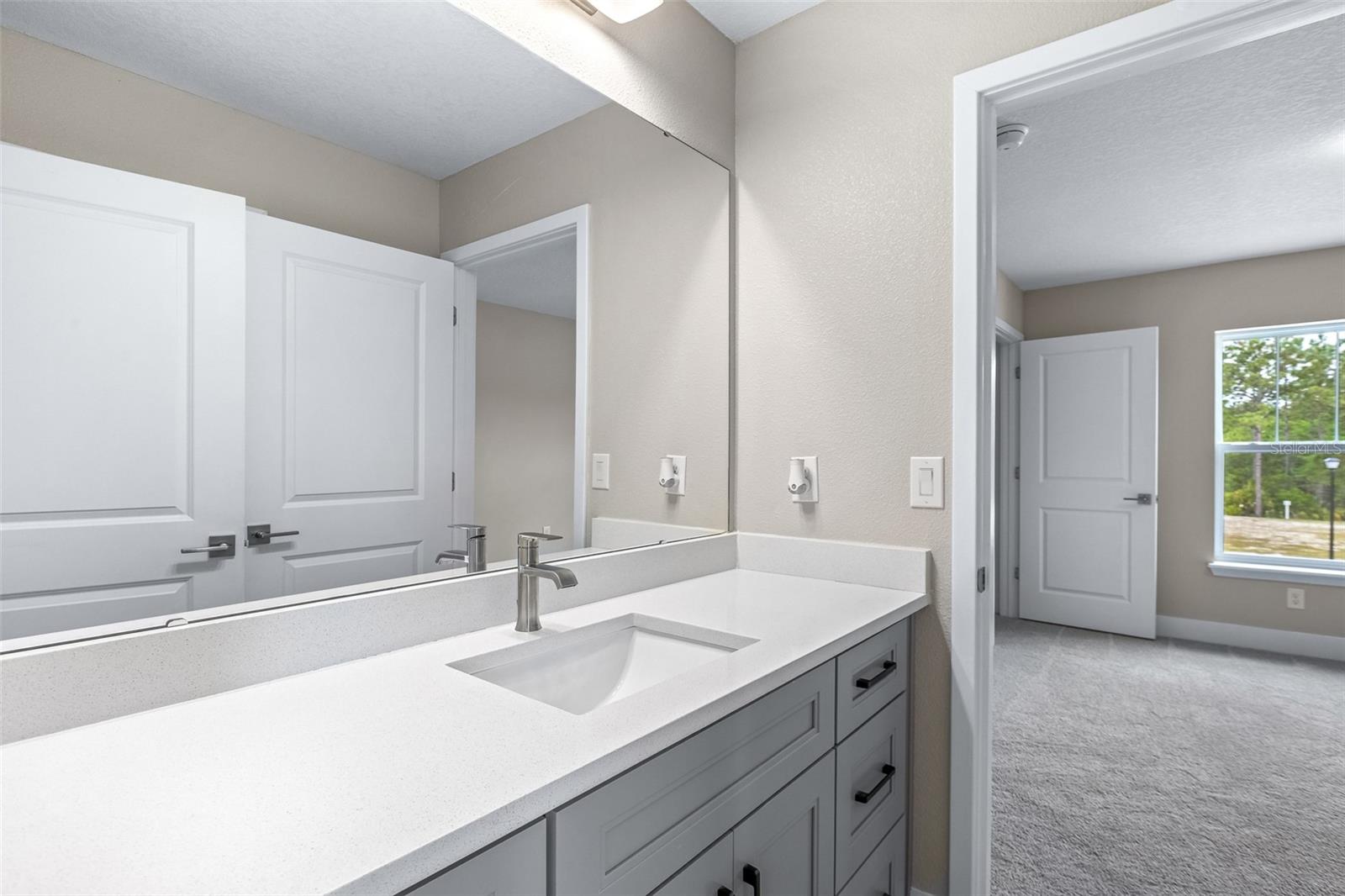 1262 Champions Dr Property Photo 35