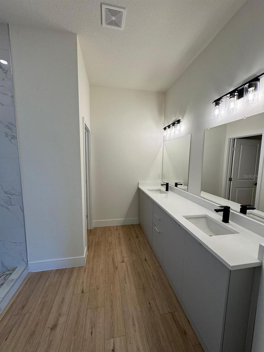353 Warrington Blvd Property Photo 7