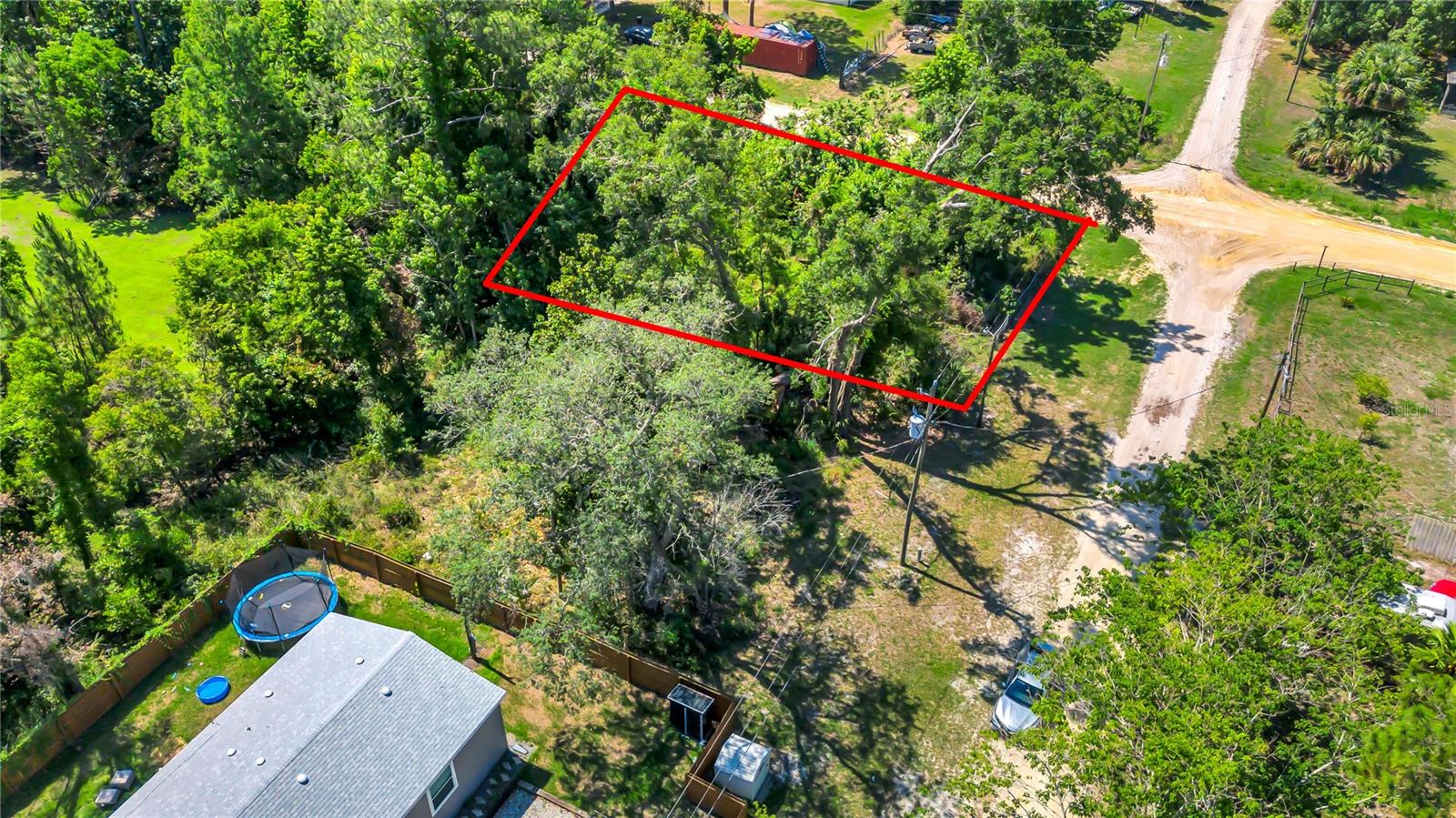 40850 Pine Tree Ln Property Photo 4