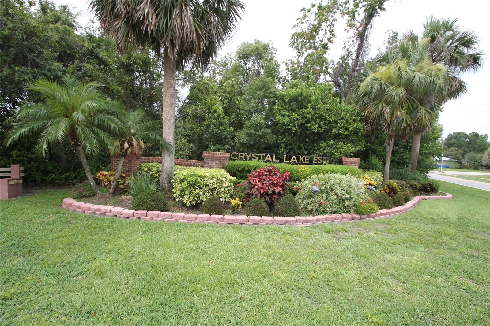 2037 WATERSEDGE DR Property Photo 1