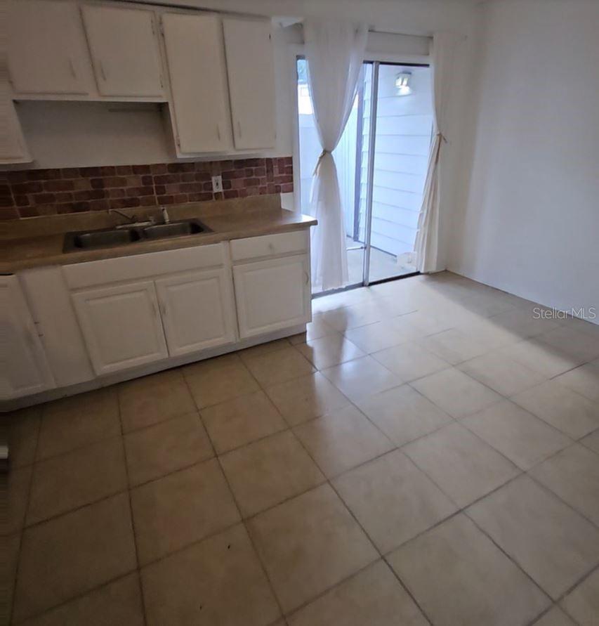 O6314095 Property Photo 8