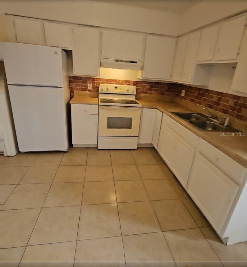 O6314095 Property Photo 11