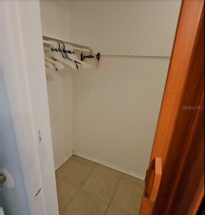 O6314095 Property Photo 26