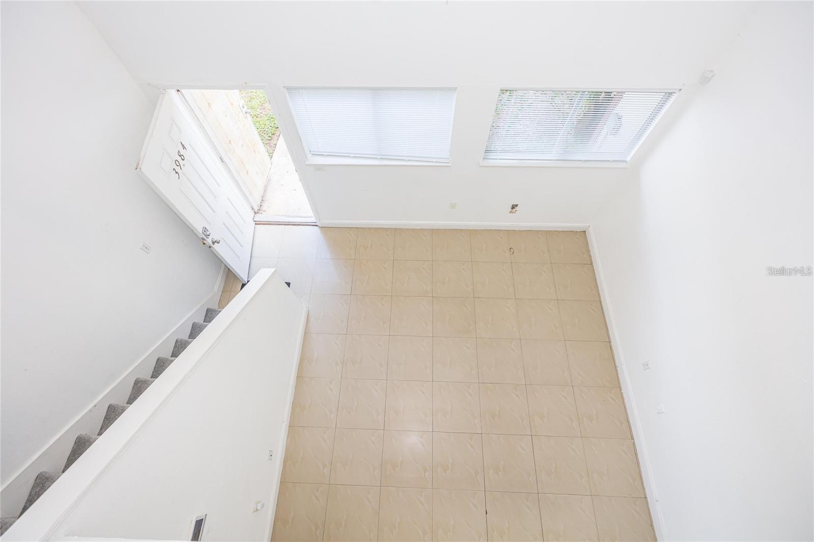 O6314095 Property Photo 33