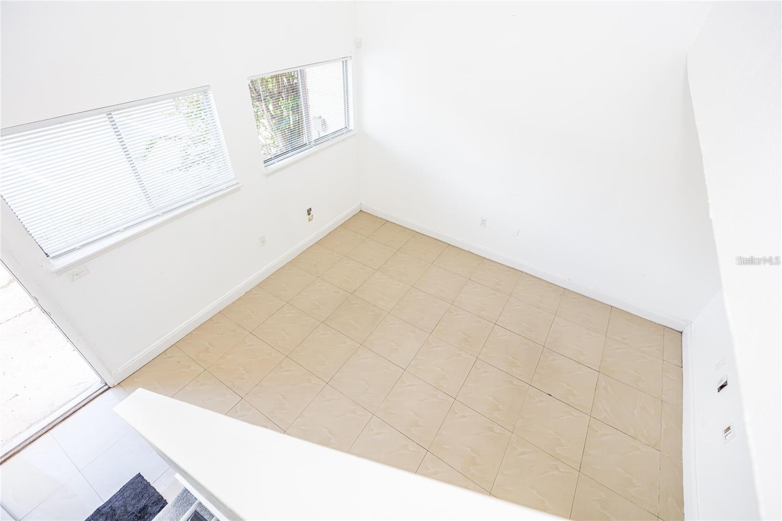 O6314095 Property Photo 34