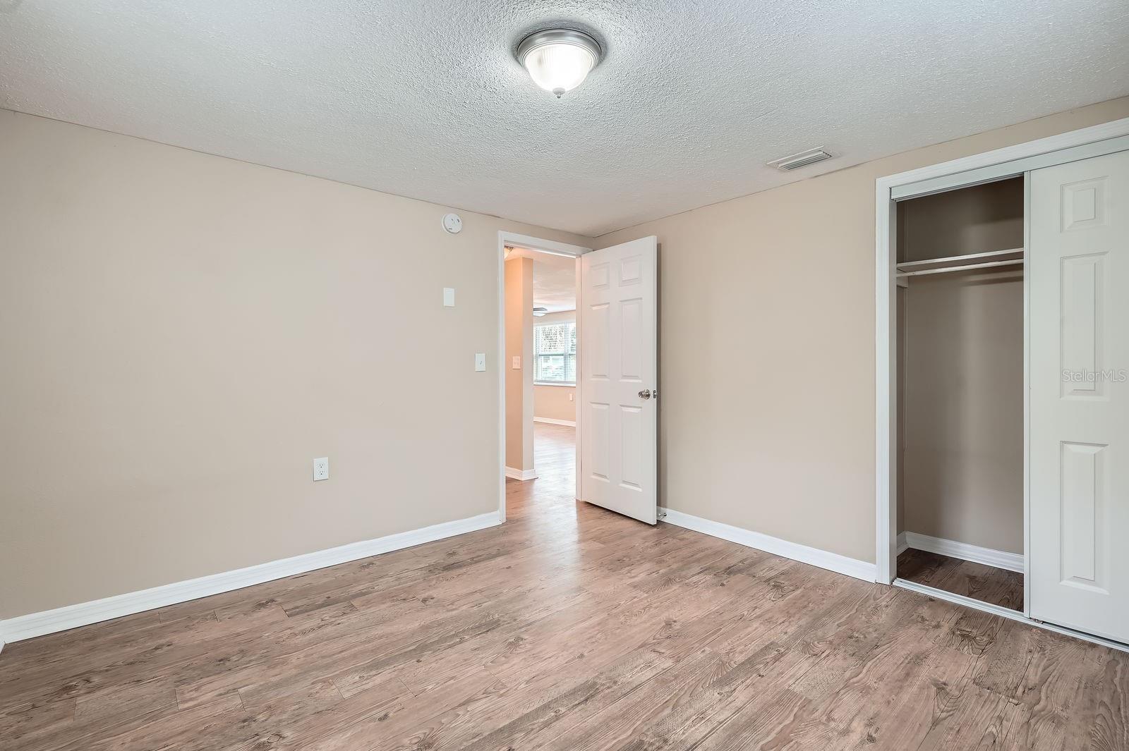 5429 Flora Ave Property Photo 23