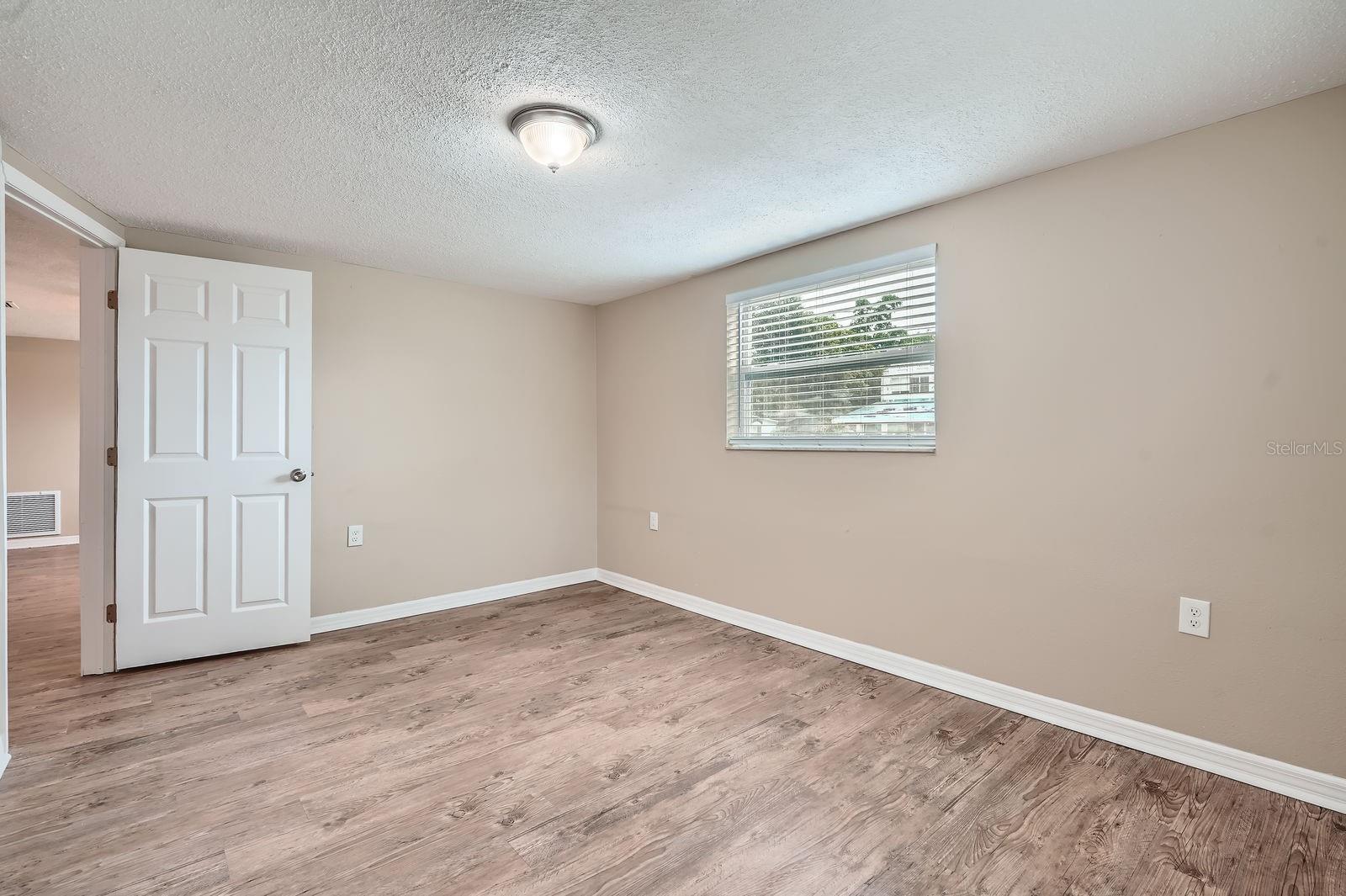 5429 Flora Ave Property Photo 26