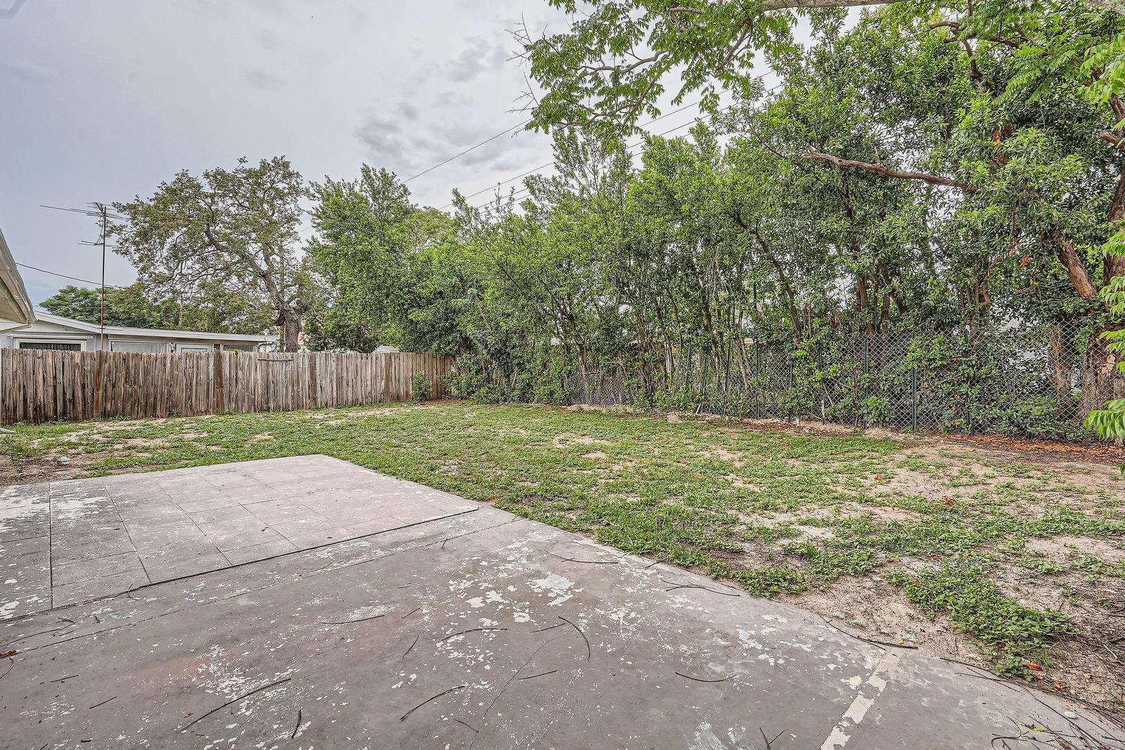 5429 Flora Ave Property Photo 30