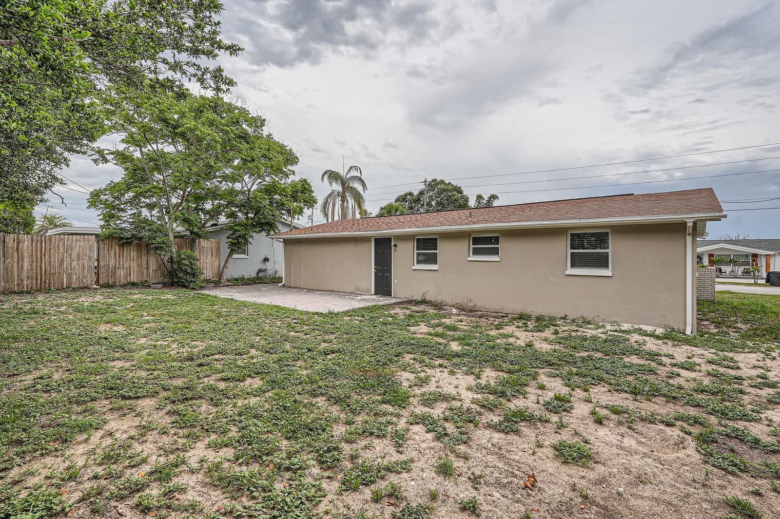 5429 Flora Ave Property Photo 32