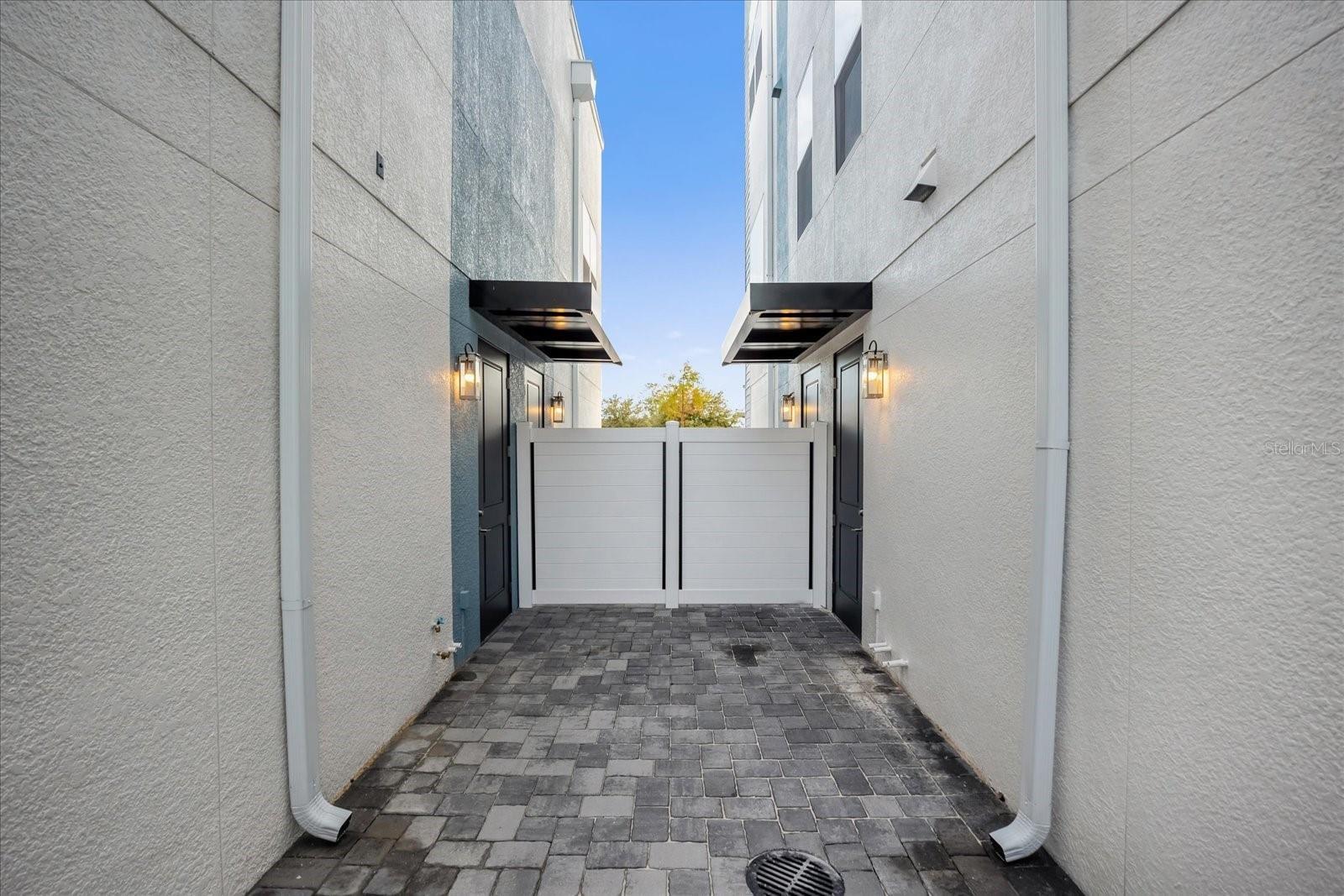 879 City Walk Ln Property Photo 29
