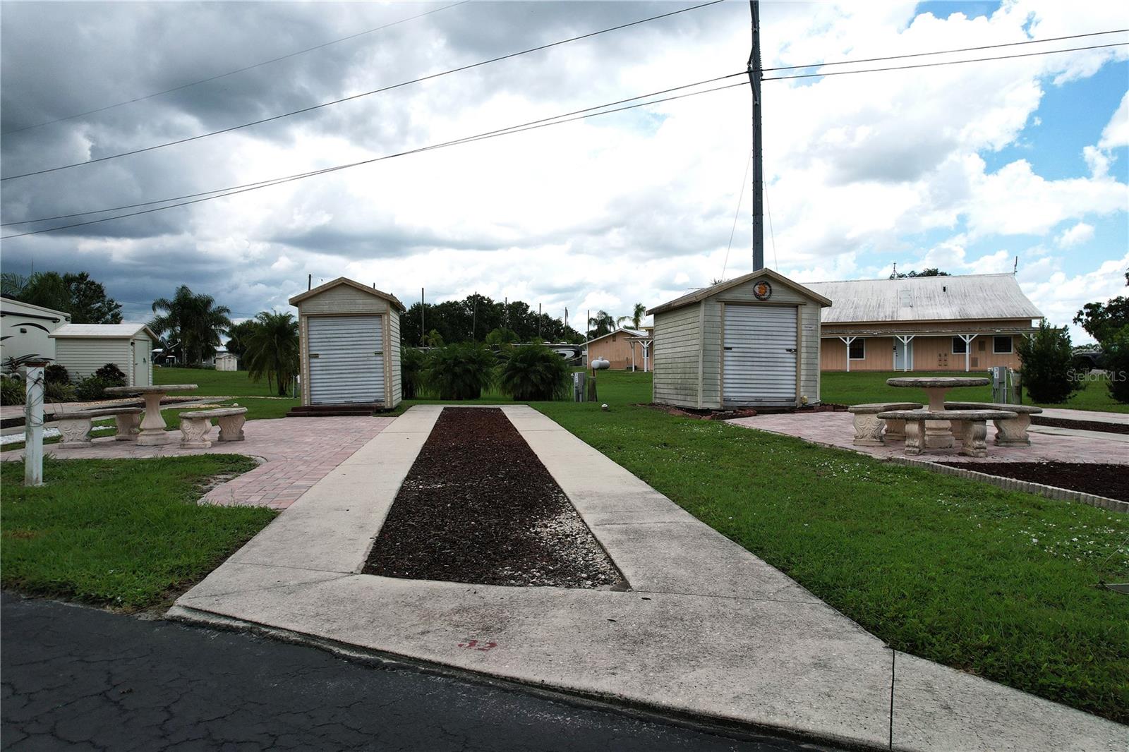 2969 Fairway Dr #32 Property Photo 1